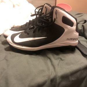 Used size 8 men’s football cleats
